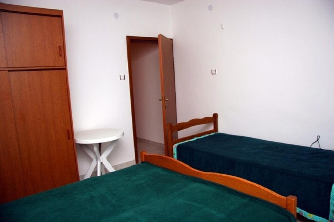 Apartments Demar Splitska Εξωτερικό φωτογραφία
